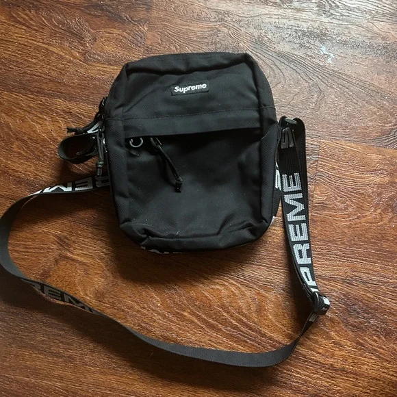 Supreme Black bag with Textured Nylon Finish